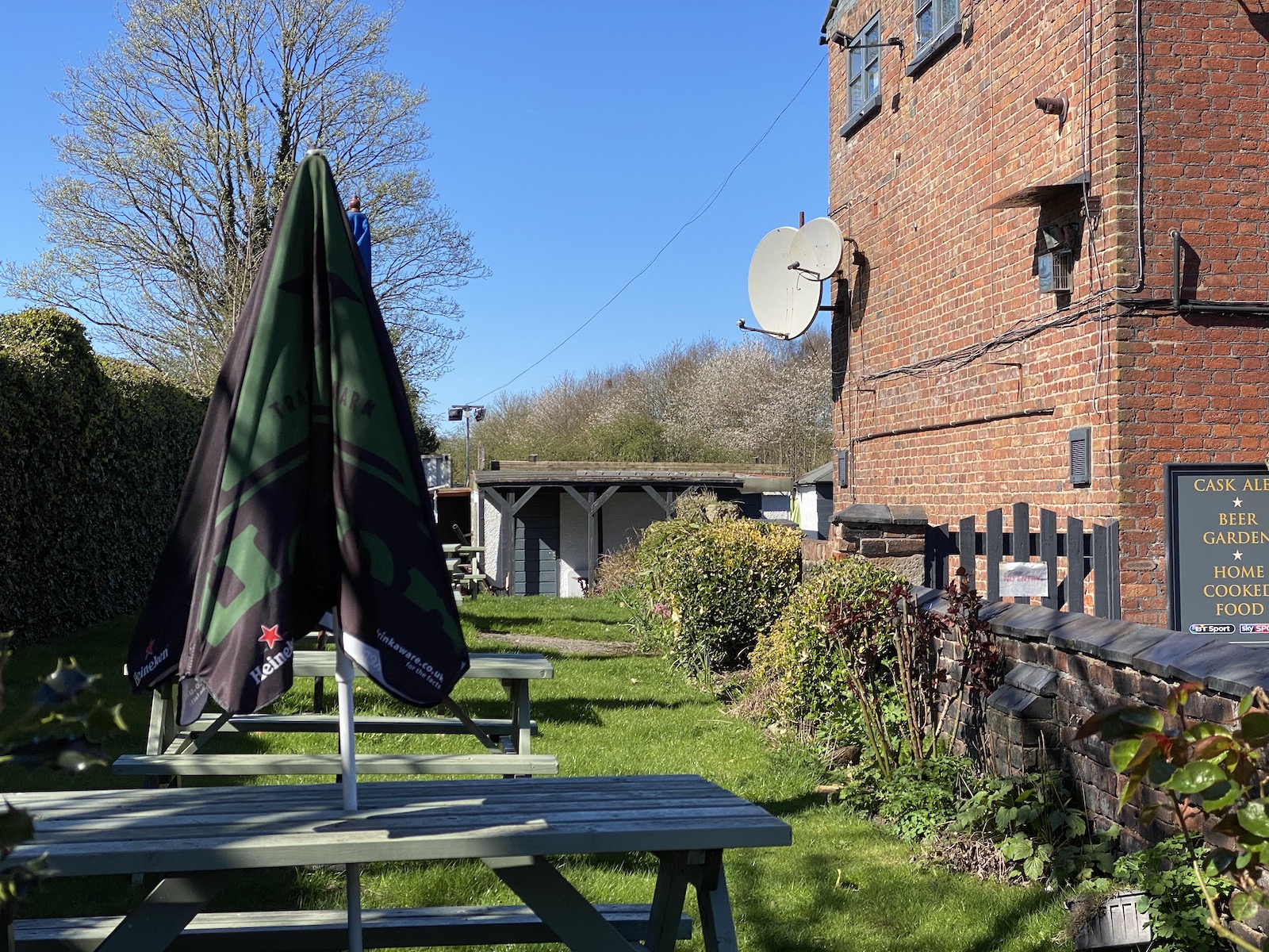 2021.04 Star Inn beer garden